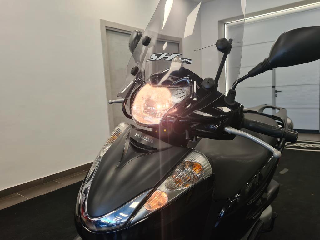 Honda SH 300 i