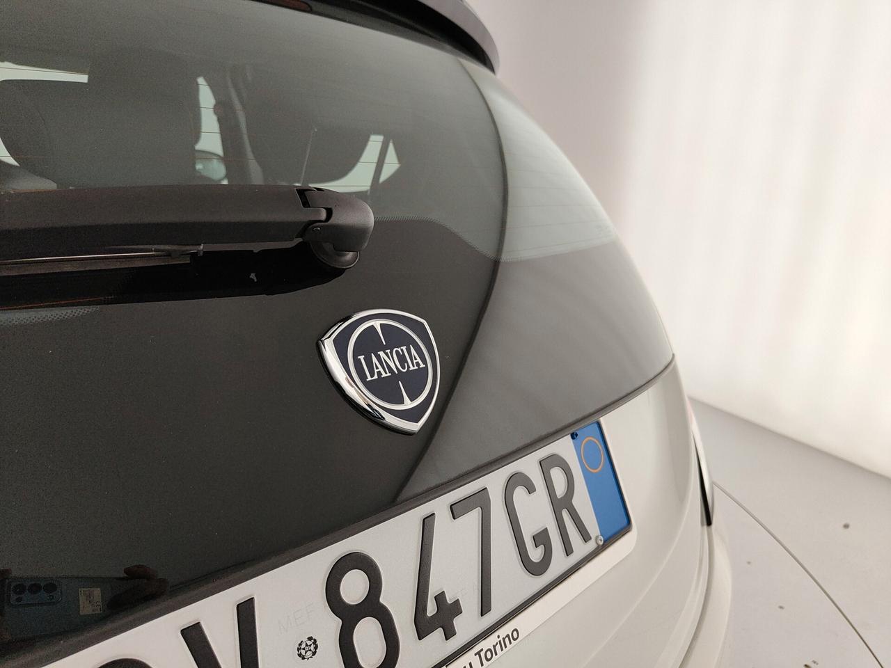 Lancia Ypsilon 1.0 FireFly 5 porte S&S Hybrid Oro