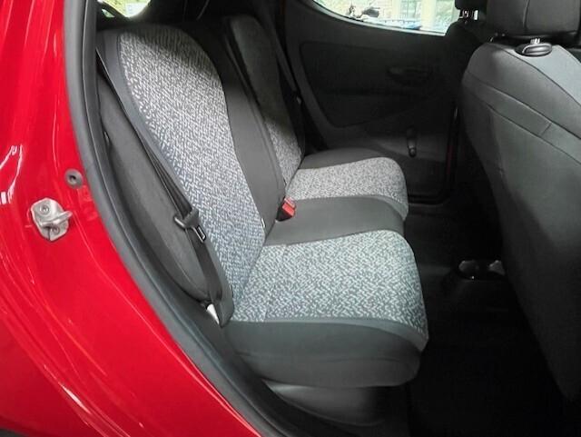 Lancia Ypsilon 1.0 FireFly 5 porte S&S Hybrid Ecochic Gold