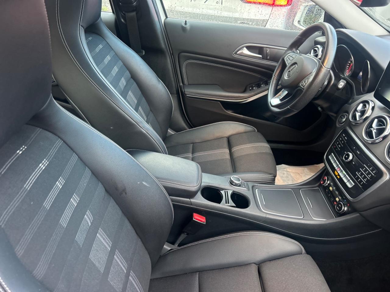 Mercedes-benz GLA 200 Sport