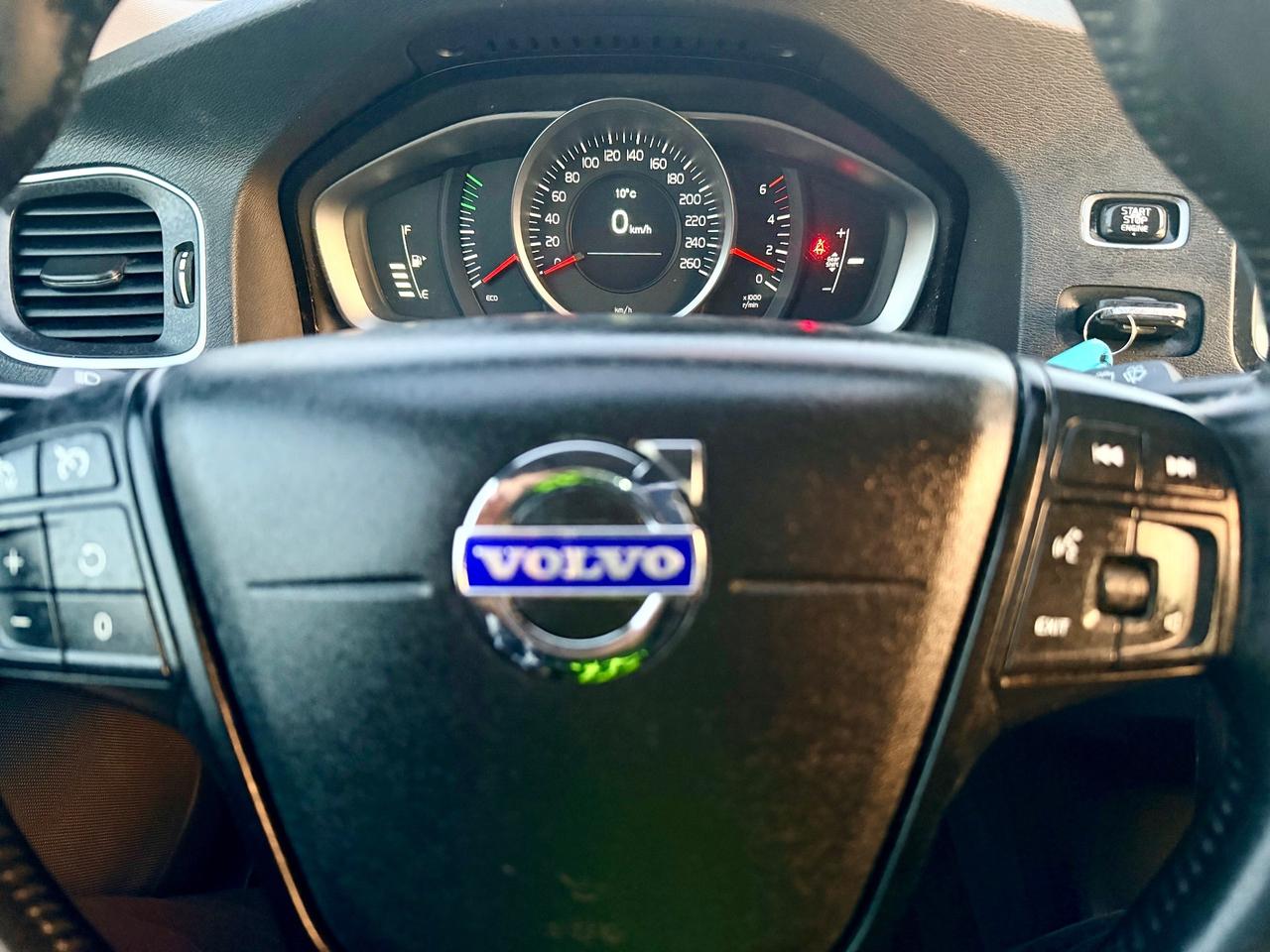 Volvo V60 2015 1,6 D2 per export