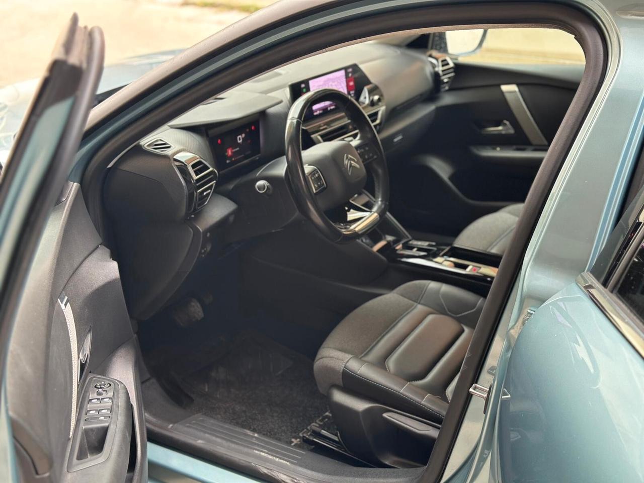 Citroen C4 BlueHDi 130CV EAT8 Shine