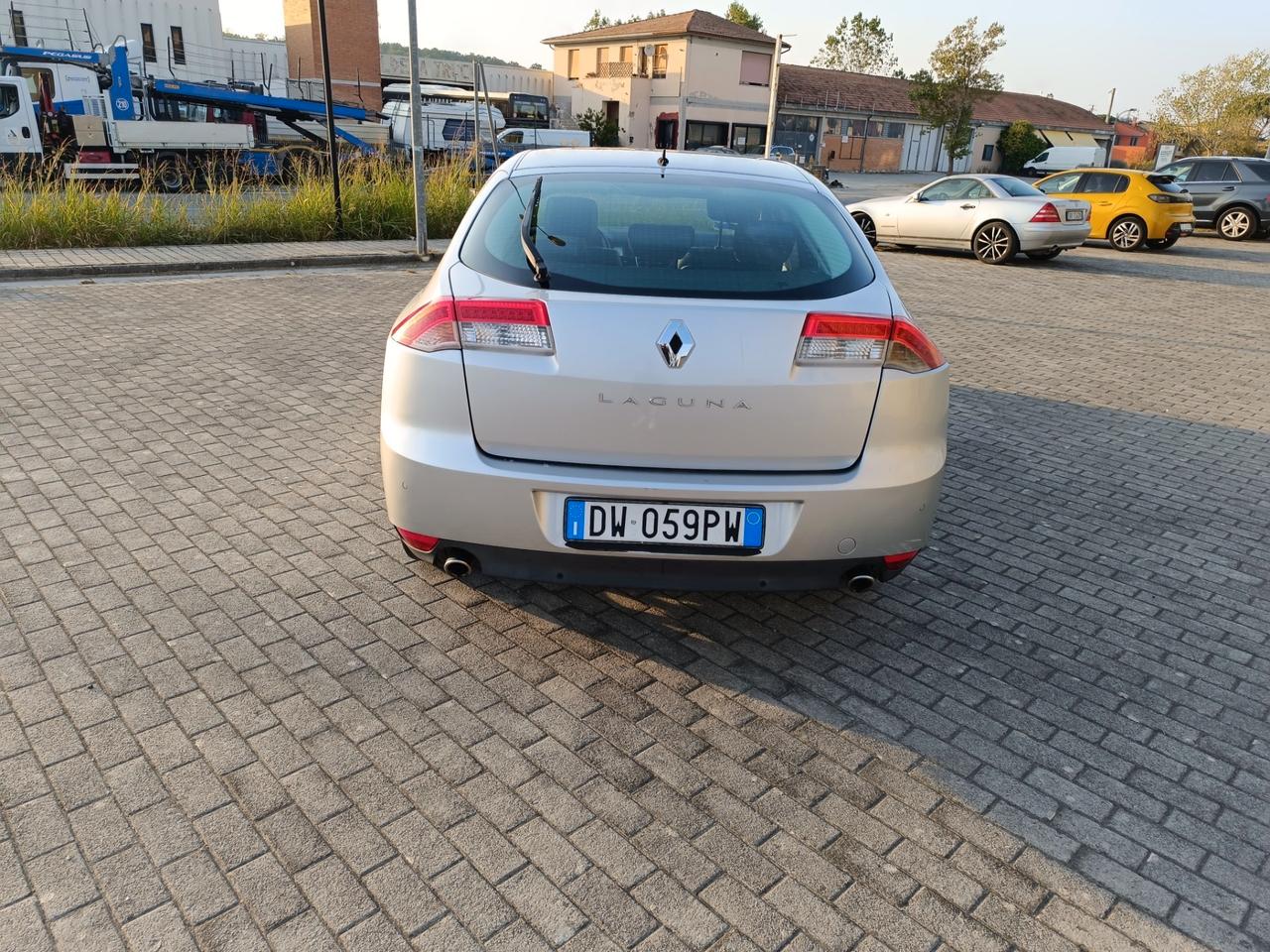 Renault Laguna 2.0 dCi del 09 SOLO 136.000 KM