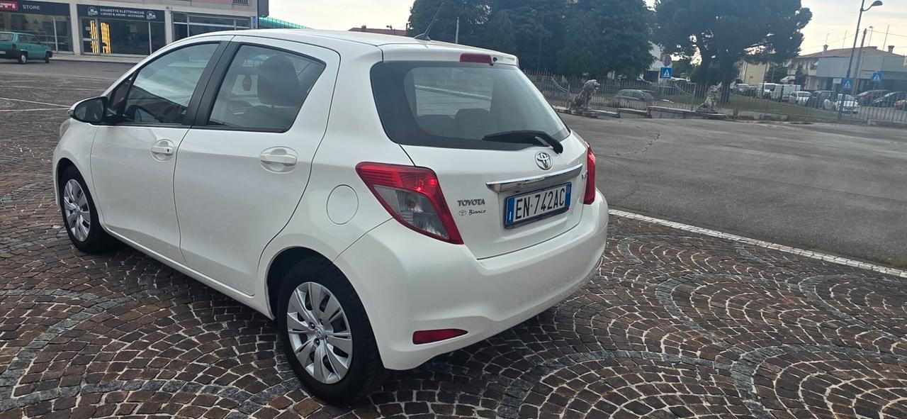 Toyota Yaris 1.4 D-4D 5 porte Active M-MT