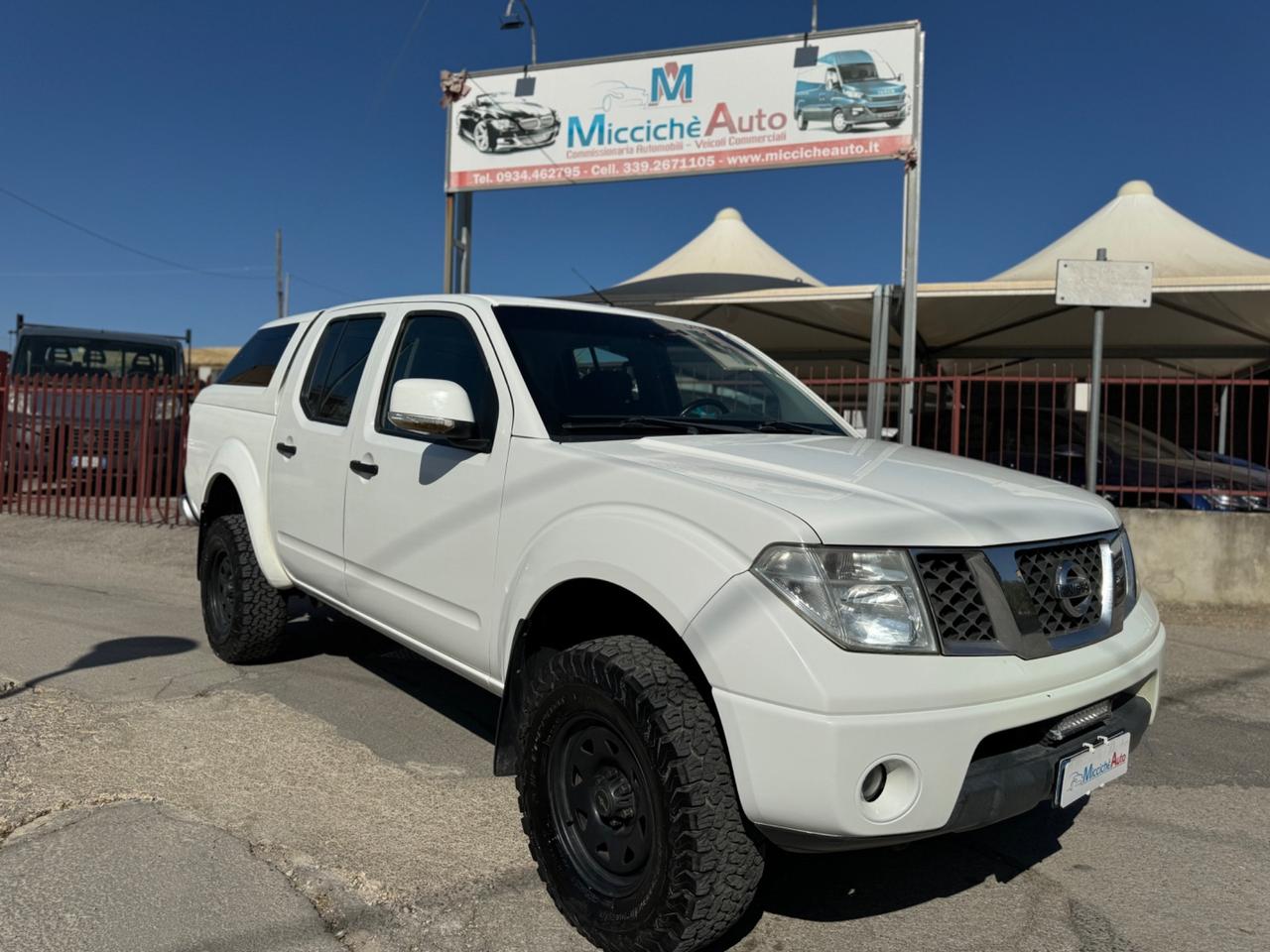 NISSAN NAVARA 2.5 DCI 4WD FULL HARDTOP