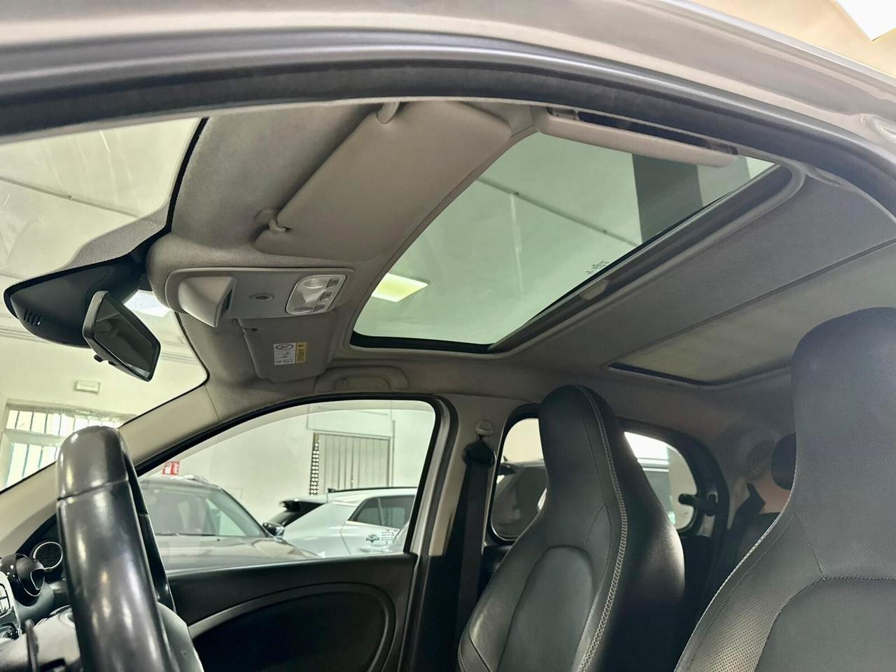 Smart ForFour 1.0 71cv GPL Twinamic Brabus 2017