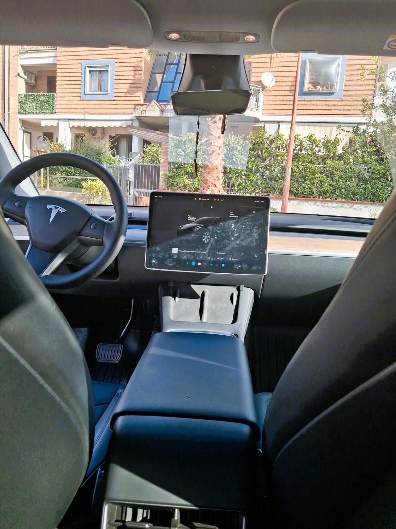 Tesla Model Y Long Range RWD