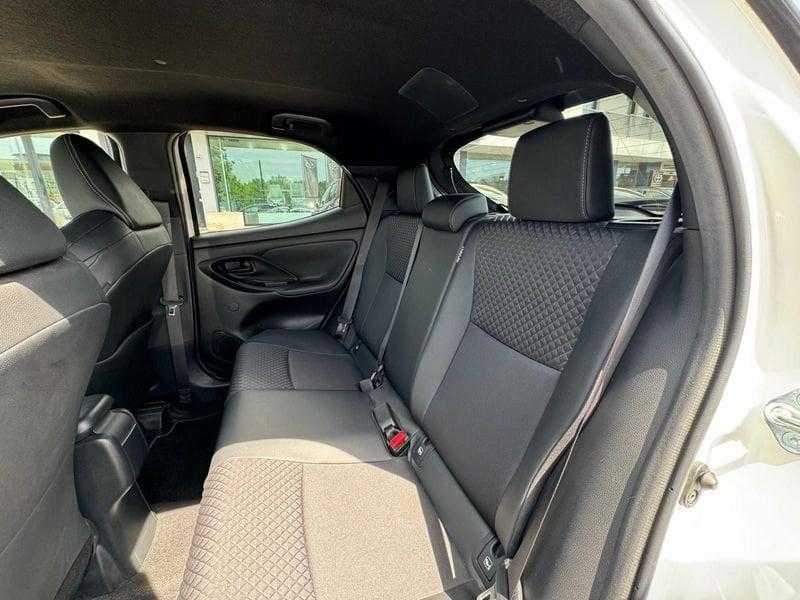Toyota Yaris Hybrid Lounge MY22