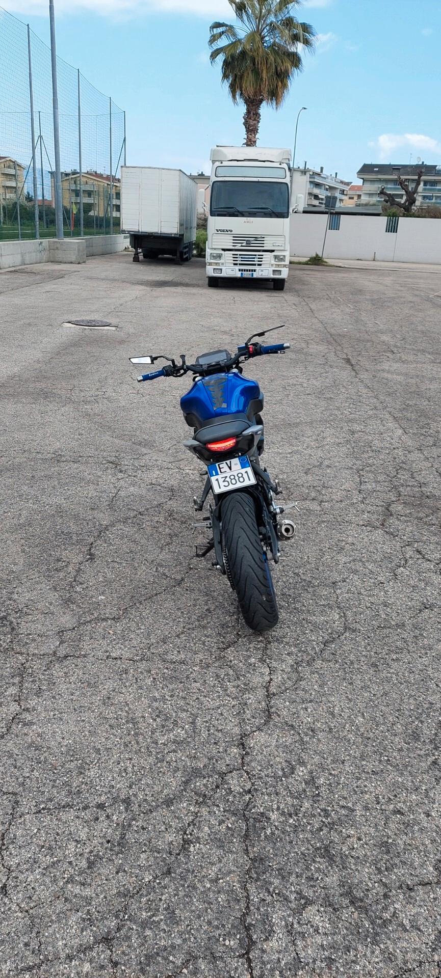 YAMAHA MT 125 MOTORE NUOVO PERFETTA