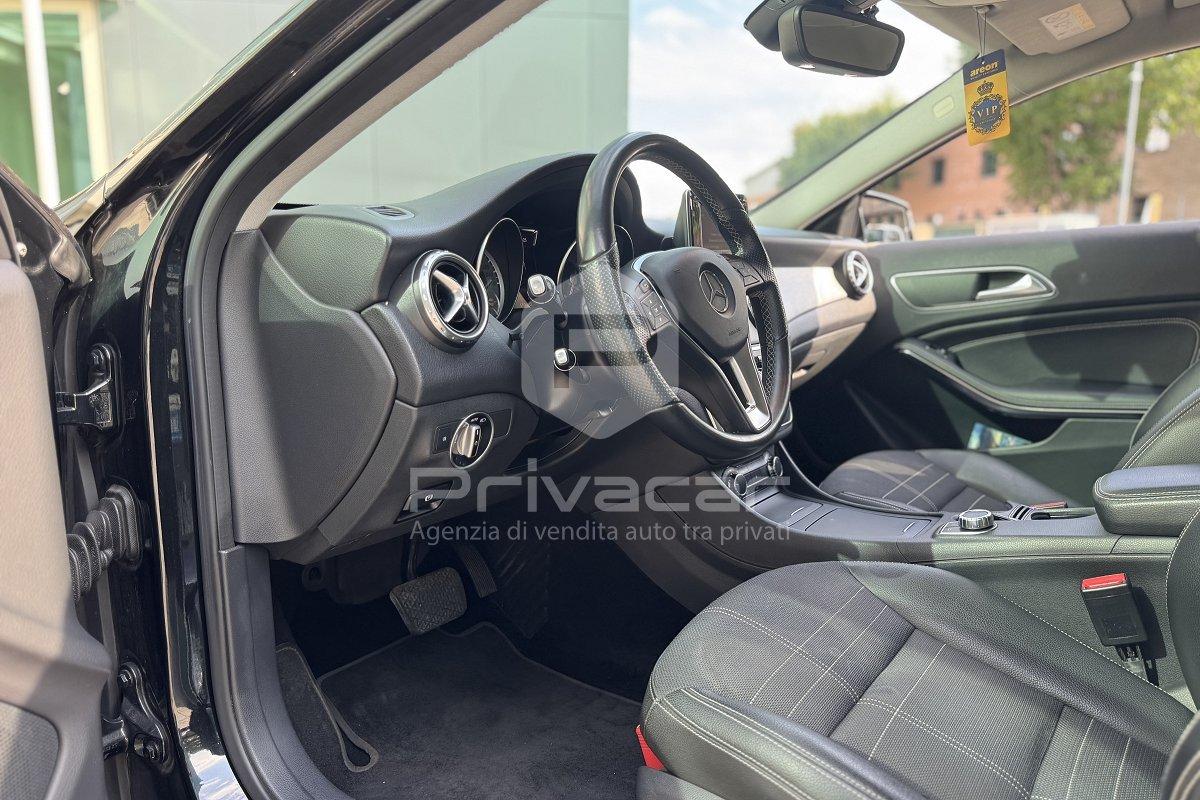 MERCEDES GLA 220 d Automatic 4Matic Sport