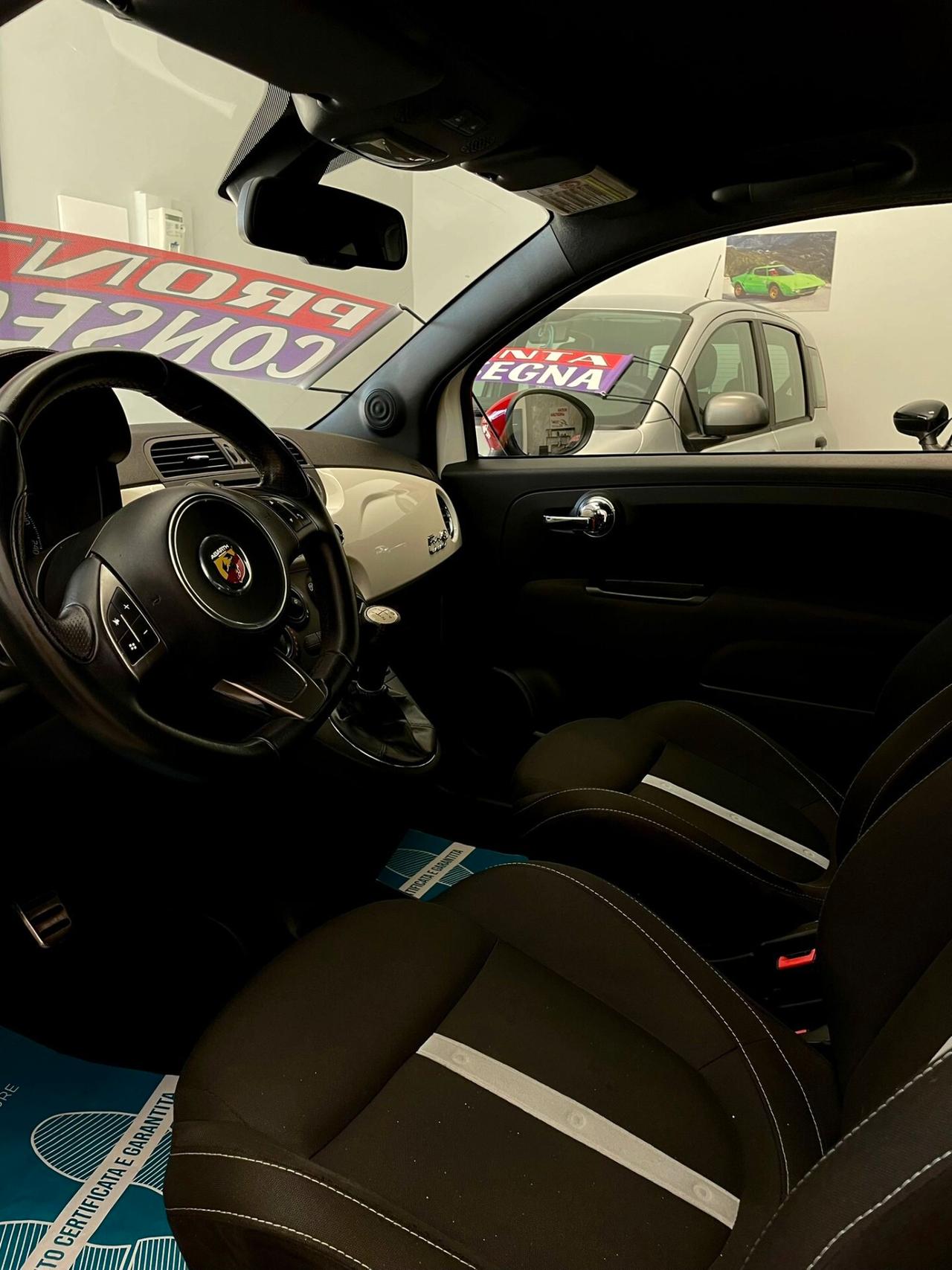 Abarth 500 C 1.4 Turbo T-Jet Custom