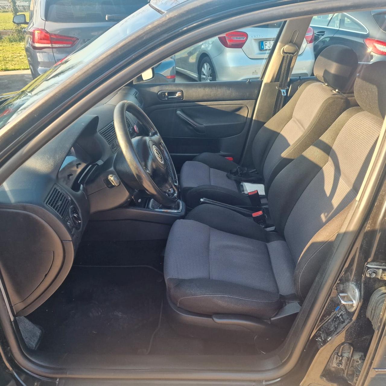 Volkswagen Golf 1.9 TDI/101 CV cat 5p. Comfortline