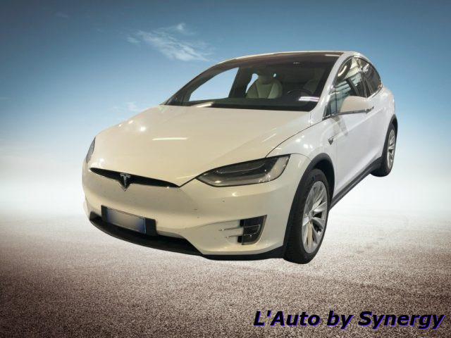 TESLA Model X AWD Performance