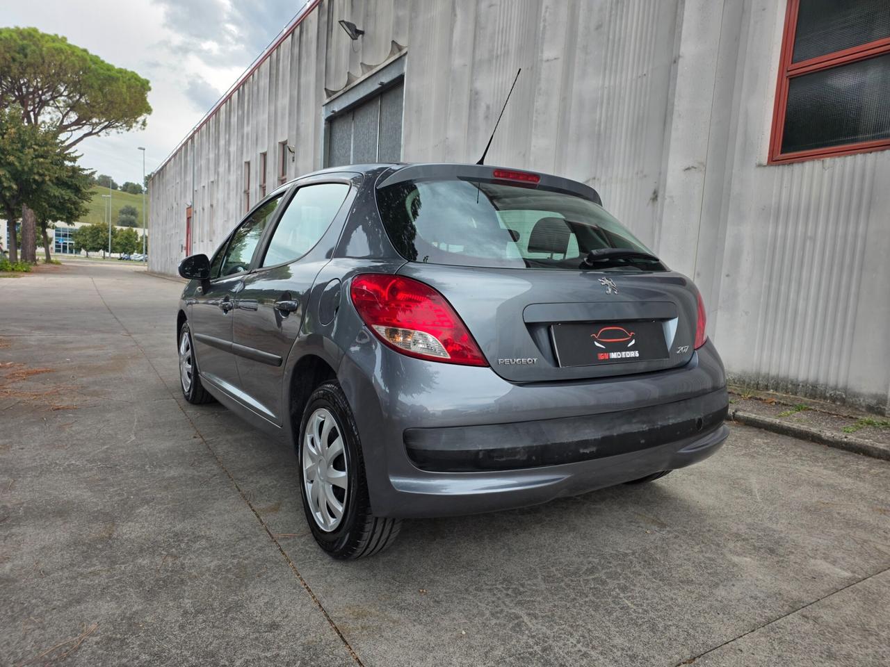 Peugeot 207 1.4 HDi 70CV 5p. Active