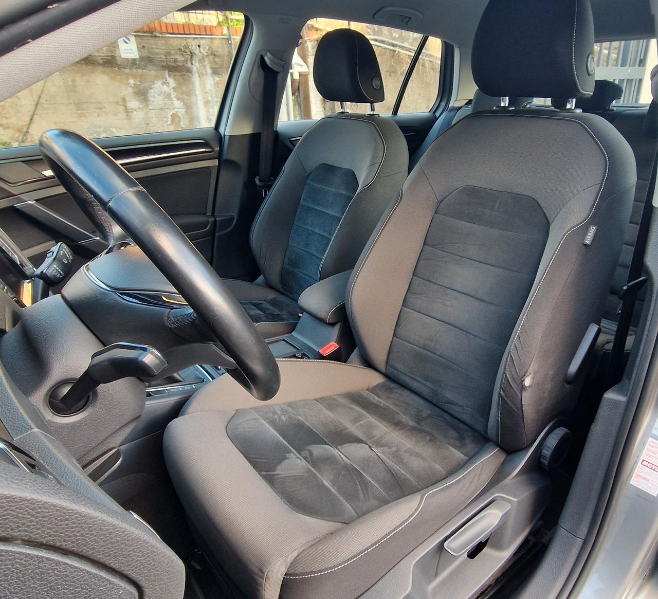 Volkswagen Golf Business 1.6 TDI 5p. 4MOTION Highline BlueMotion Tech.