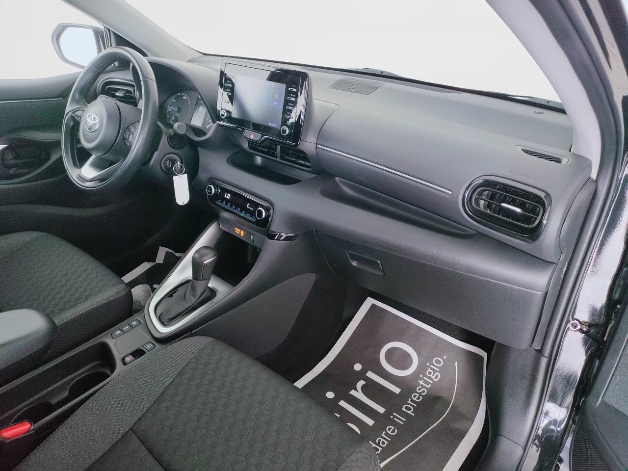 TOYOTA Yaris IV 2020 - Yaris 1.5h Active