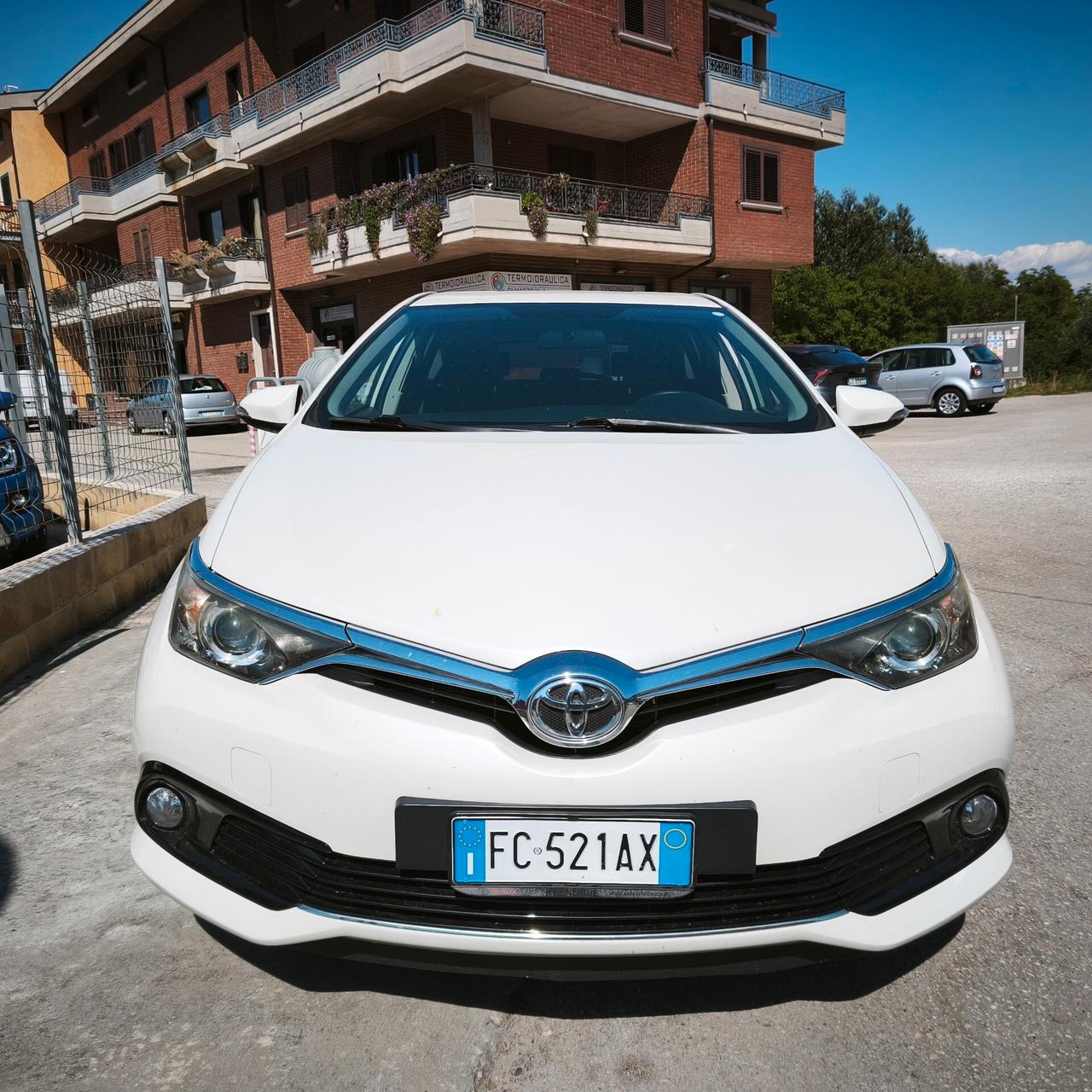Toyota Auris 1.6 D-4D Lounge