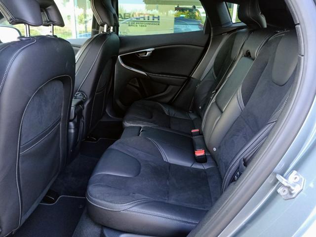 VOLVO V40 D2 Geartronic R-design