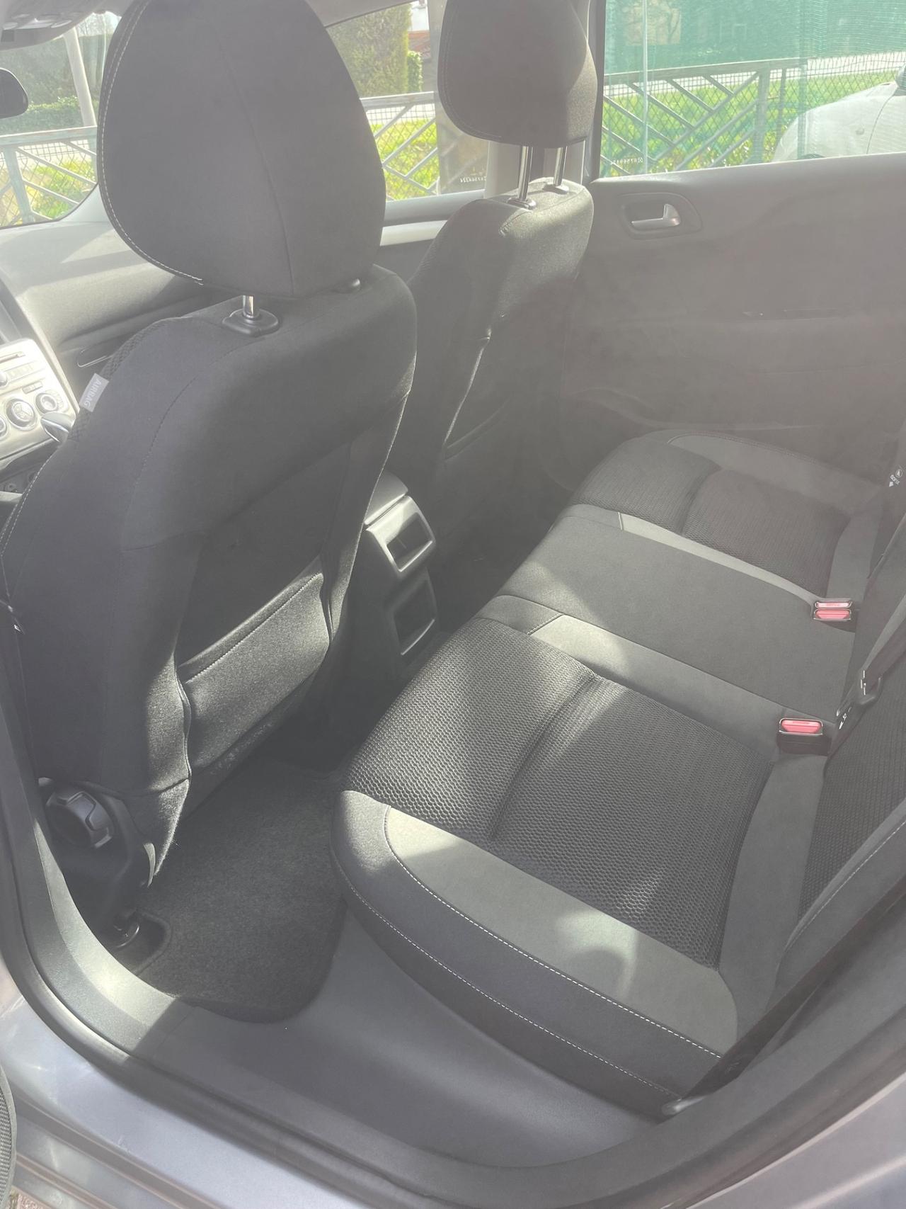 Citroen C4 BlueHDi 120 S&S EAT6 Feel