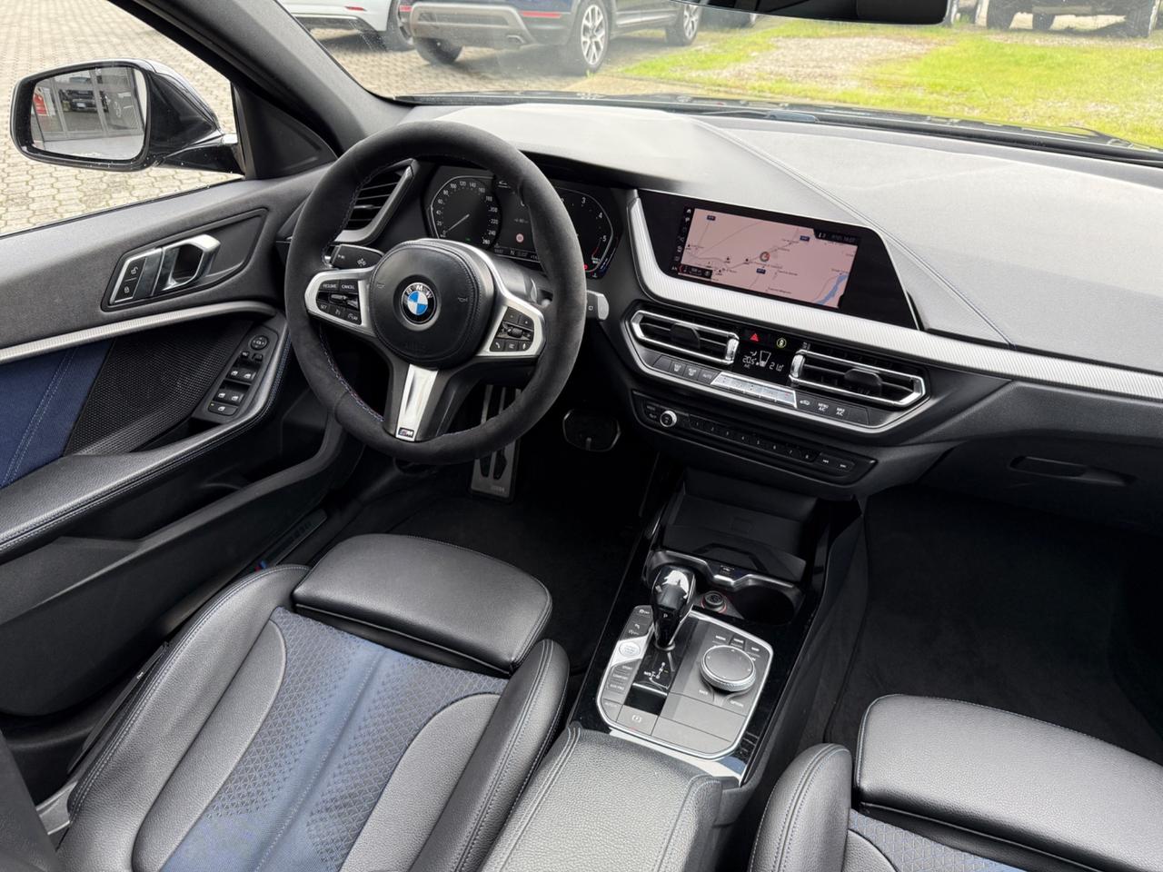 Bmw 118- 2.0d 5p. Msport | VOLANTE ALCANTARA