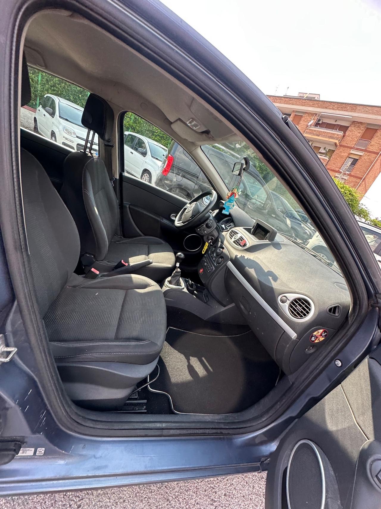 Renault Clio 1.2 16V 5 porte Luxe