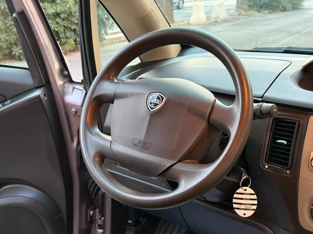 Lancia MUSA 1.3 MJT 95CV S&S Gold - 2011