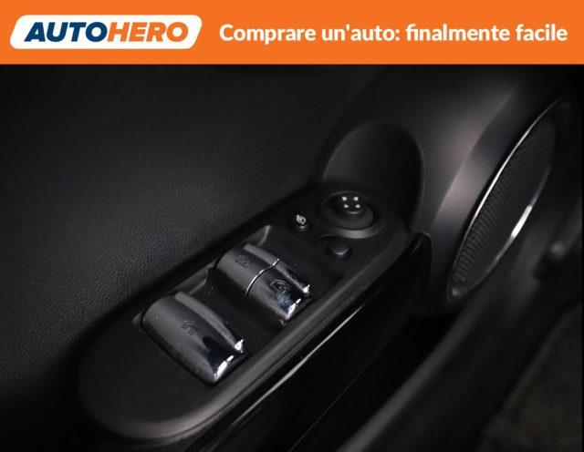 MINI Mini 1.5 Cooper D Cabrio