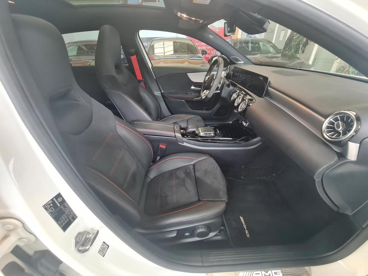Mercedes-benz A 35 AMG