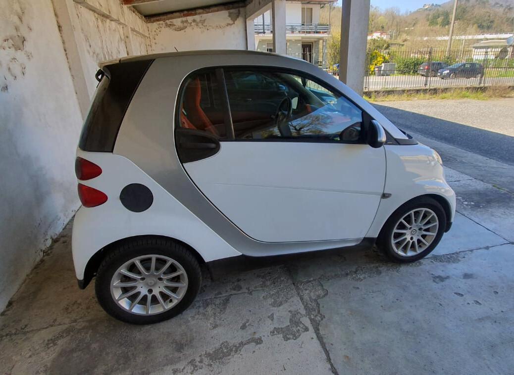 Smart ForTwo 800 33 kW coupé pure cdi