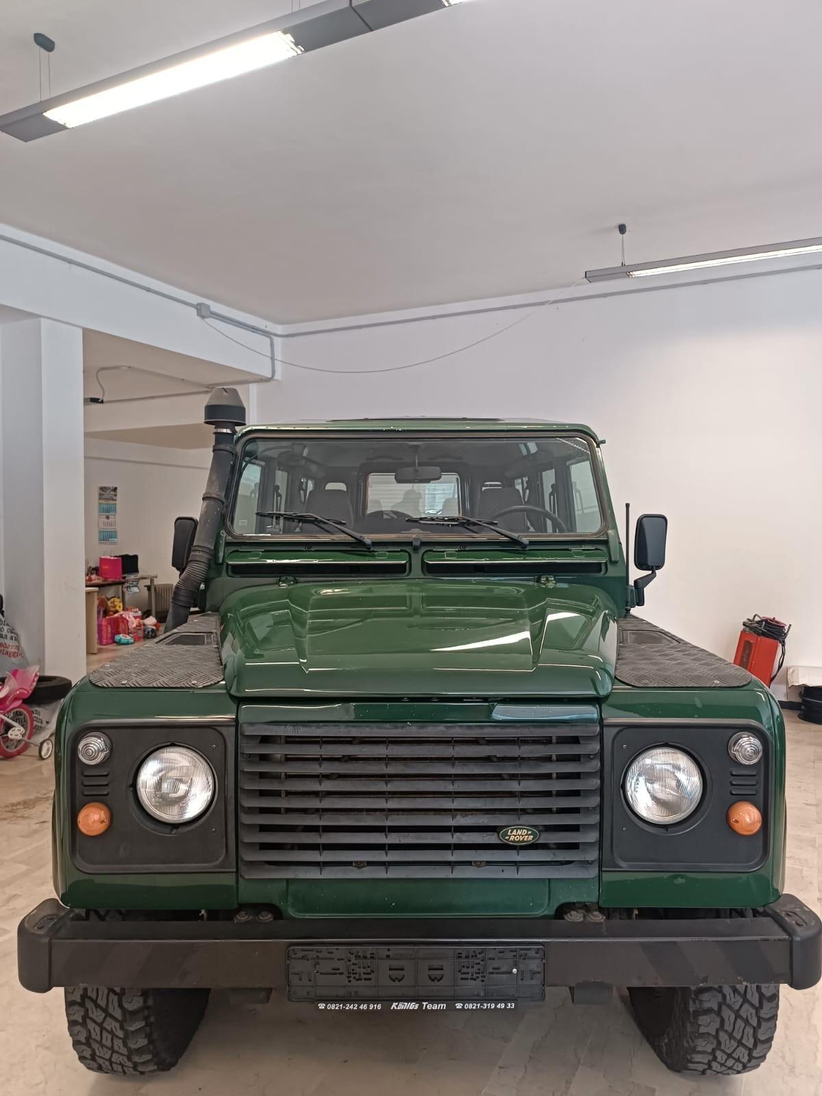 Land Rover Defender 110 2.5 Td5 9 POSTI