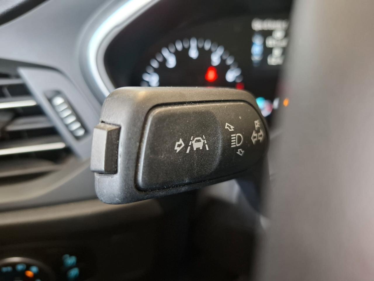 Ford Focus Active Benzina Manuale