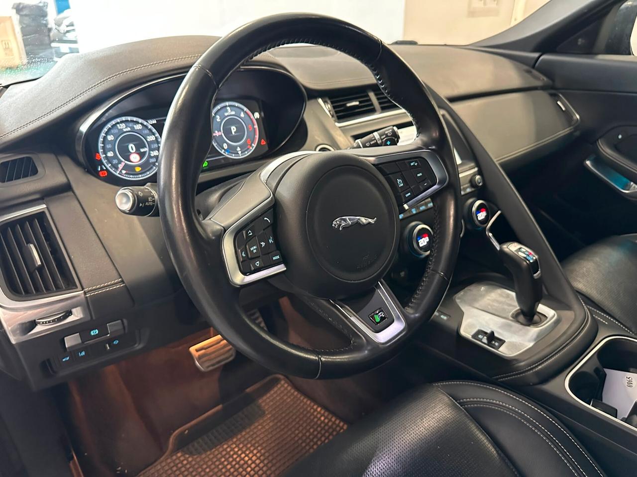 Jaguar E-Pace 2.0D 150 CV R-Dynamic