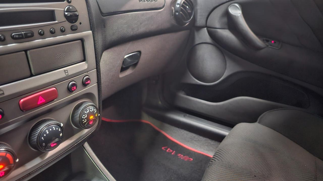 Alfa Romeo 147 1.6 16V TS (105) 5 porte Distinctive