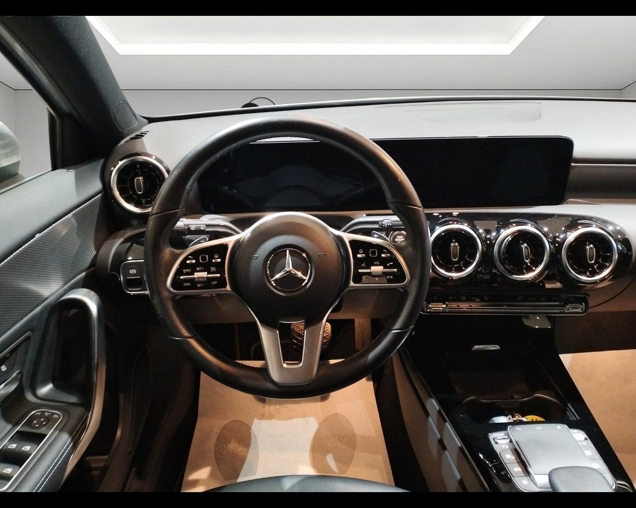 MERCEDES Classe A (W177) A 180 d Automatic ...