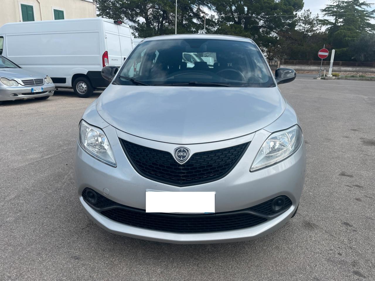 Lancia Ypsilon 1.2 69 CV 5 porte Silver