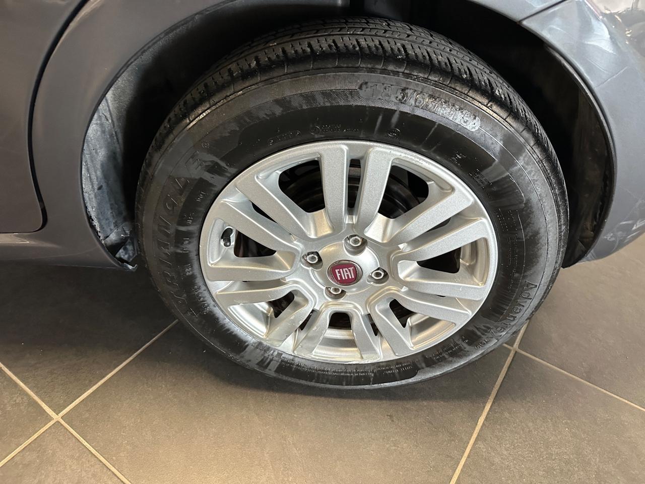 FIAT PUNTO 1.2 BENZINA 69CV NEOPATENTATI UNIPRO