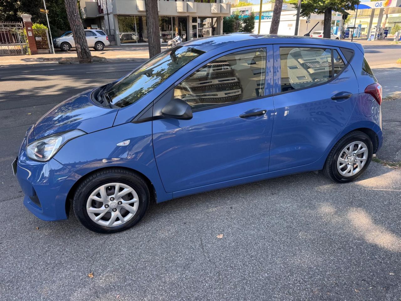 Hyundai i10 1.0 BENZINA neopaten GARANZIA 12 mesi