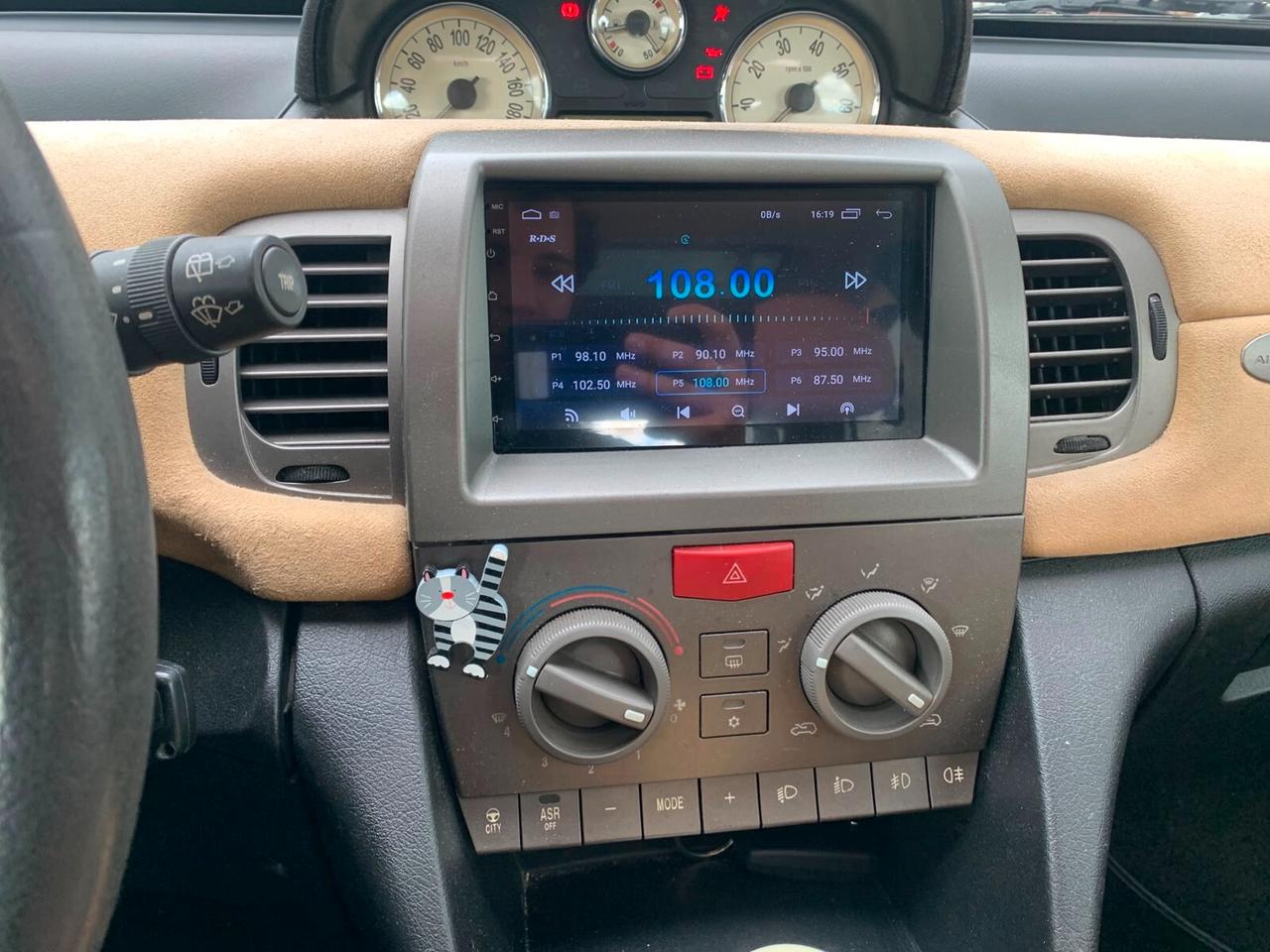 Lancia Ypsilon 1.4 16V Platino
