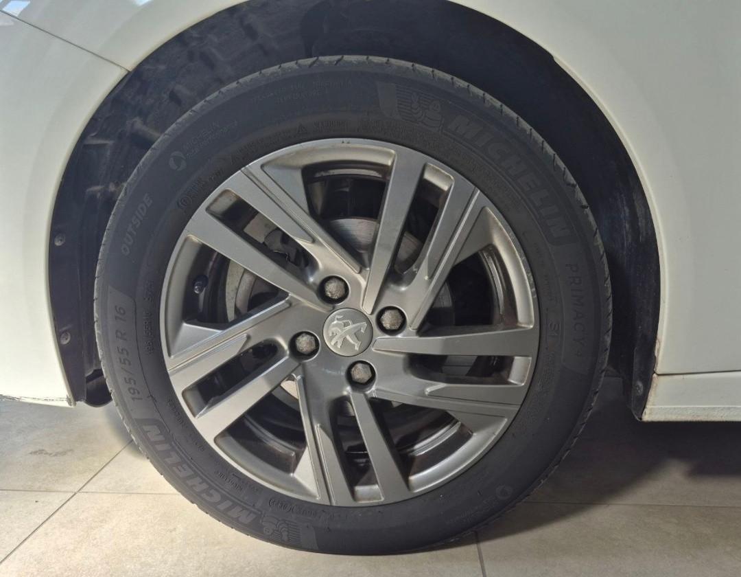 PEUGEOT 208 2ª serie - 208 PureTech 75 Stop&Start 5 porte Active Pack