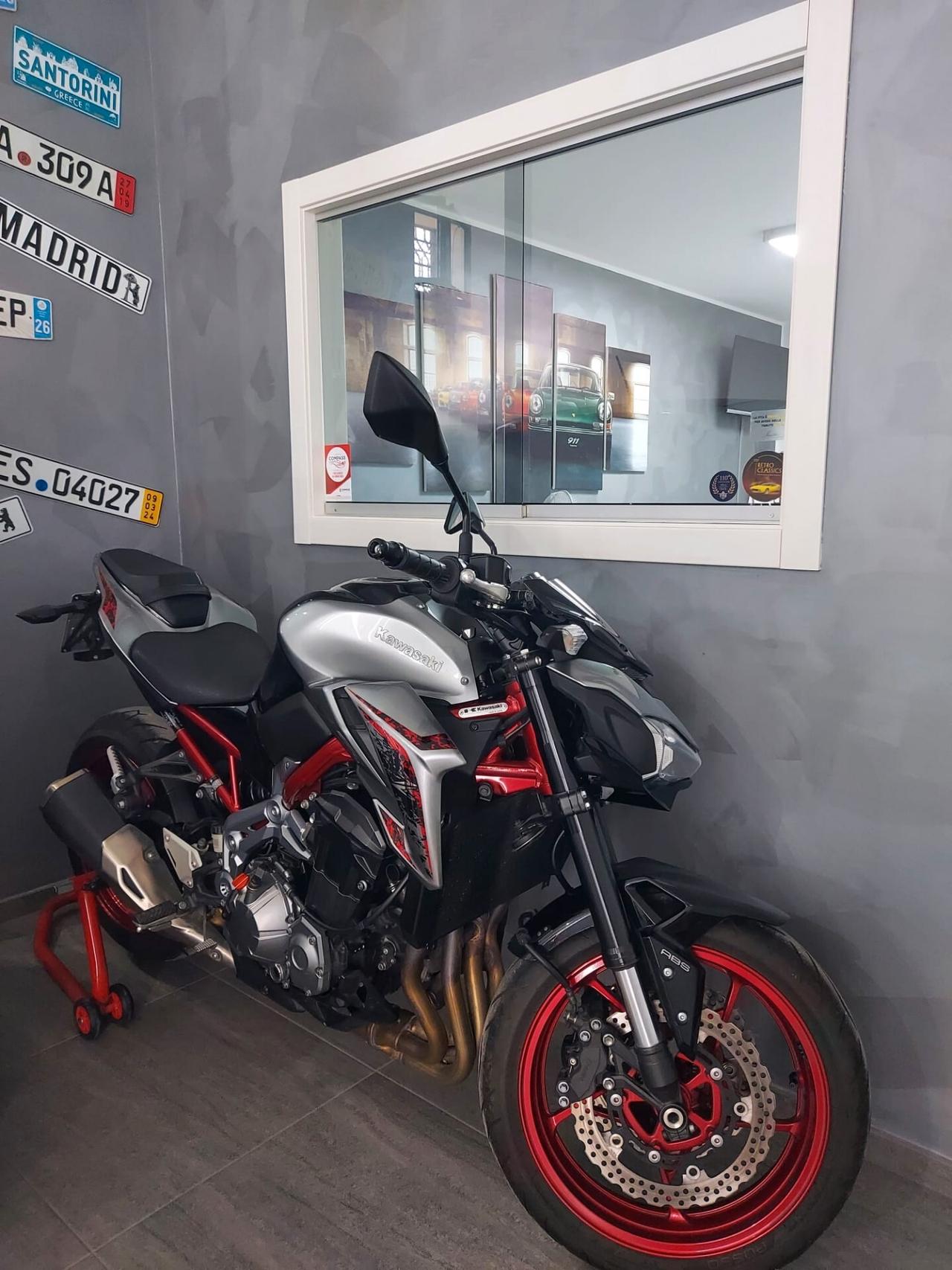 Kawasaki Z 900 2019