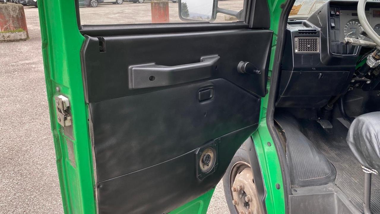 Iveco Daily 35.8 2.5 Diesel PC Cab. Classic