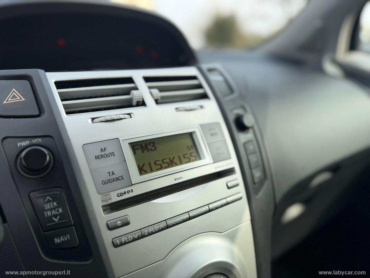 TOYOTA Yaris 1.4 D-4D 5p. Sol