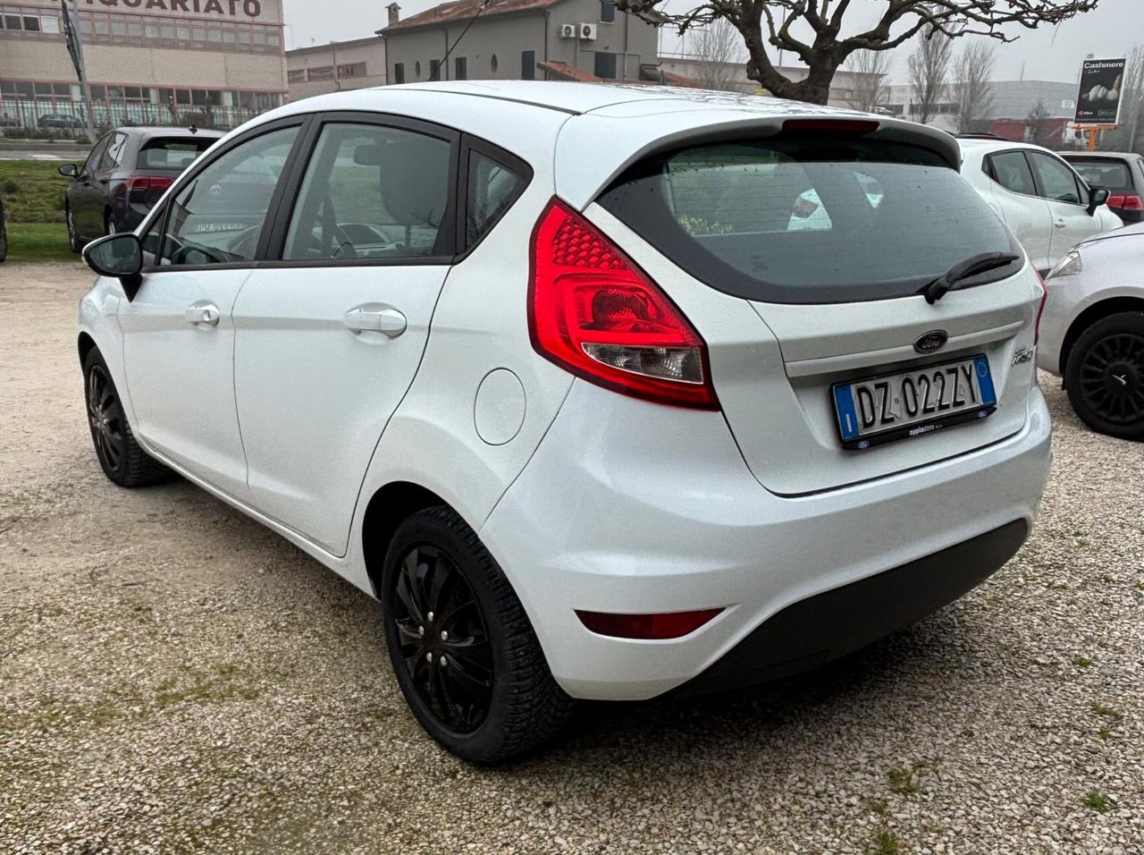 Ford Fiesta 1.4 5 porte Bz.- GPL Titanium