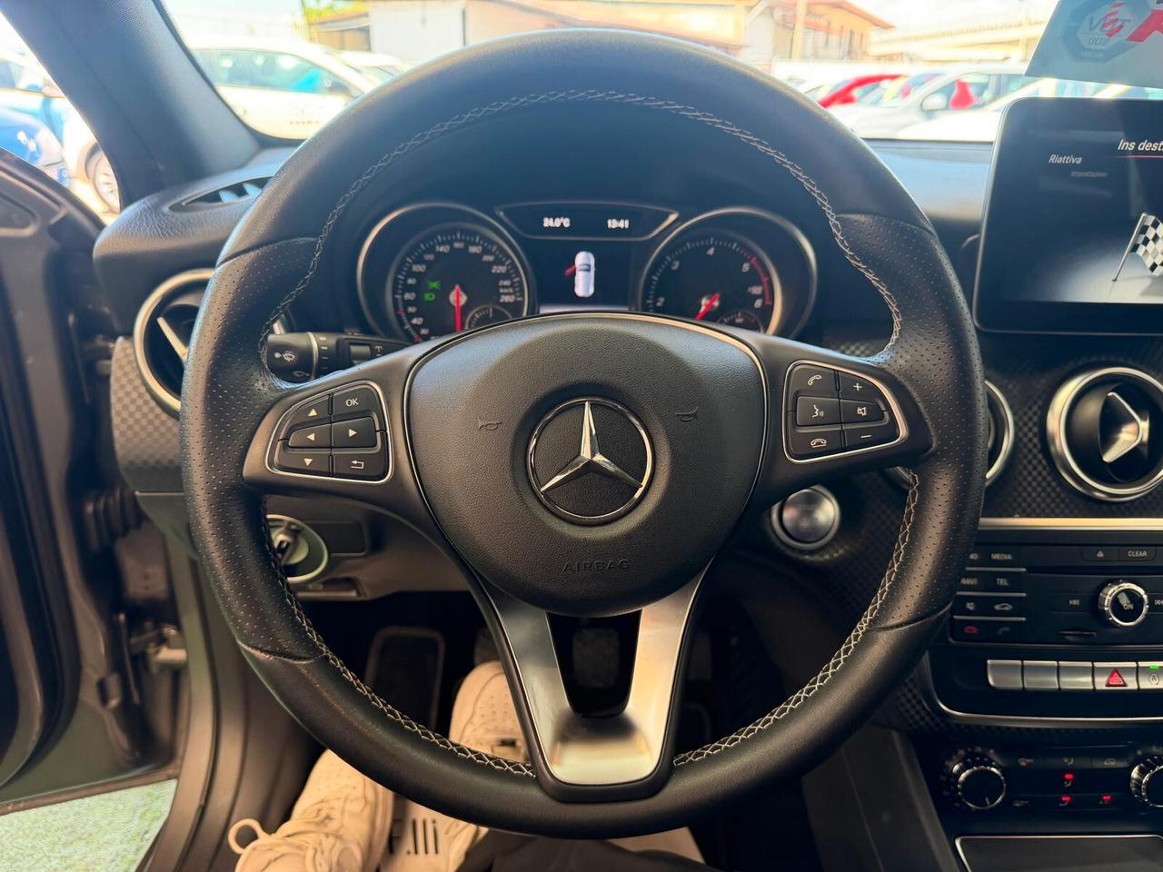 MERCEDES CLASSE A 180d 1.5 DIESEL 110CV
