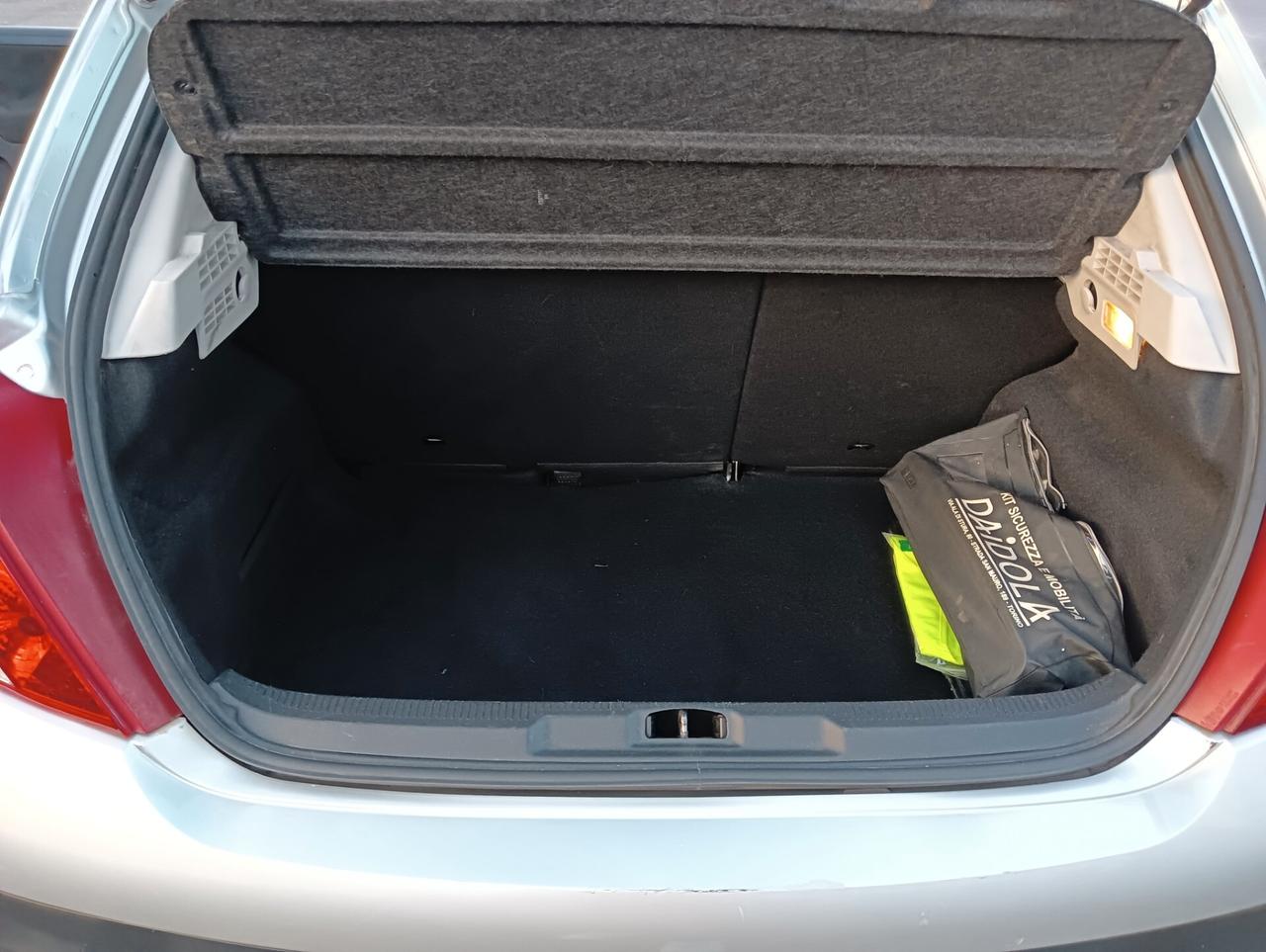Peugeot 207 1.4 8V 75CV GPL