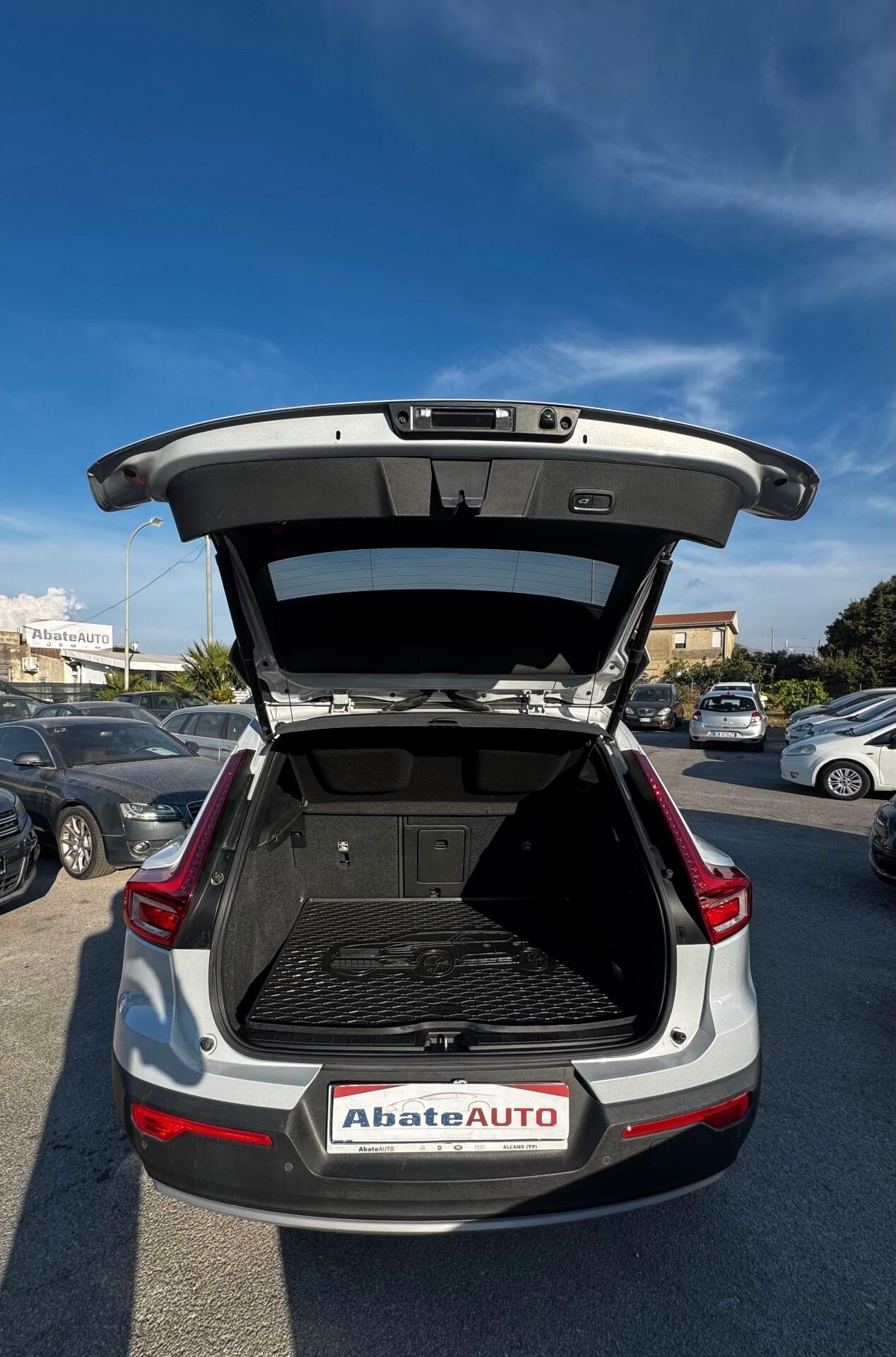 Volvo XC40 D3 AWD Momentum