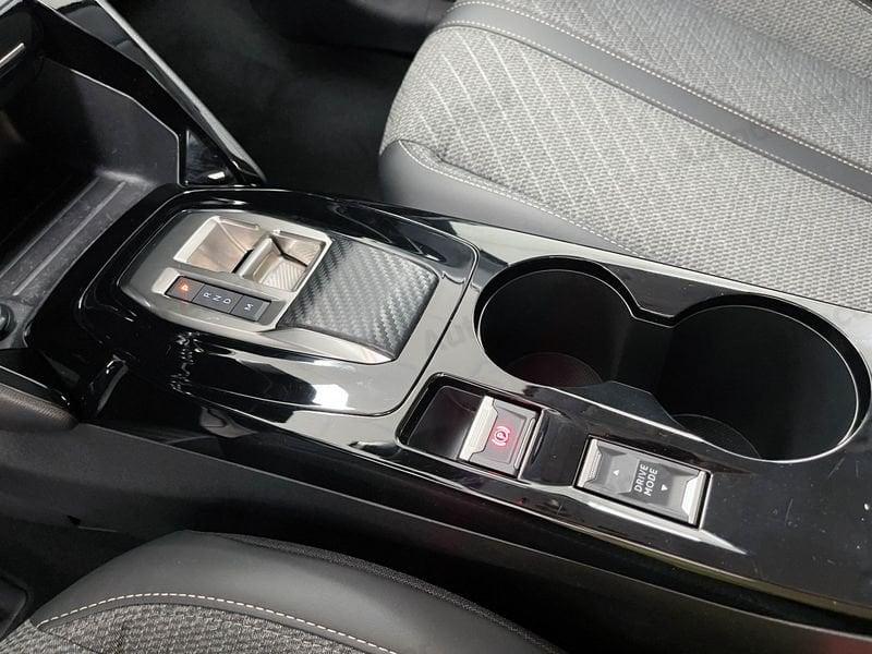 Peugeot 208 208 1.2 hybrid Allure 110cv e-dcs 6