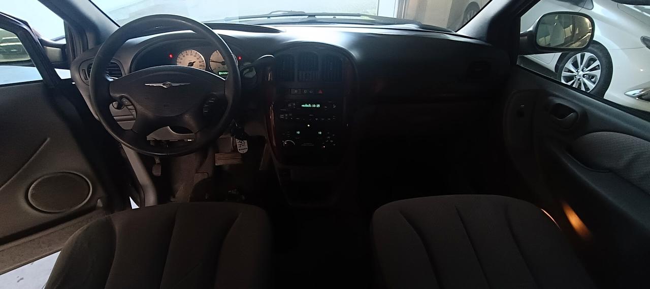Chrysler Voyager Grand 2.8 CRD cat Limited Auto