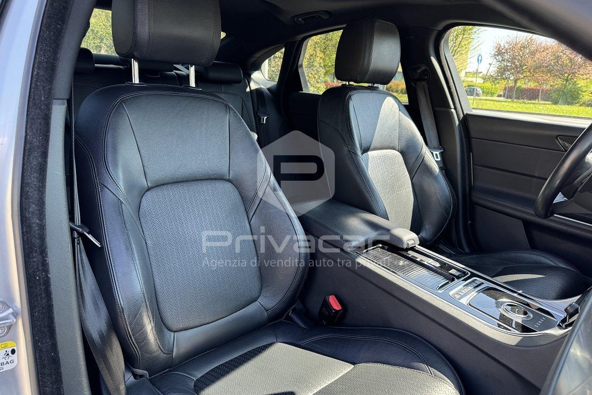 JAGUAR XF 2.0 D 180 CV aut. Prestige