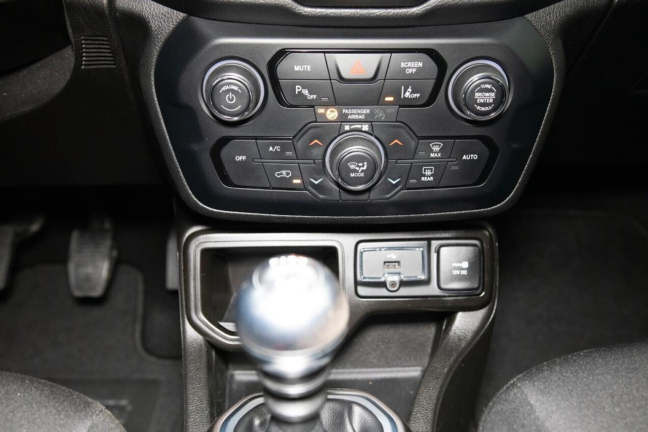 Jeep Renegade 1.6 Multijet 130cv BLACKEAGLE